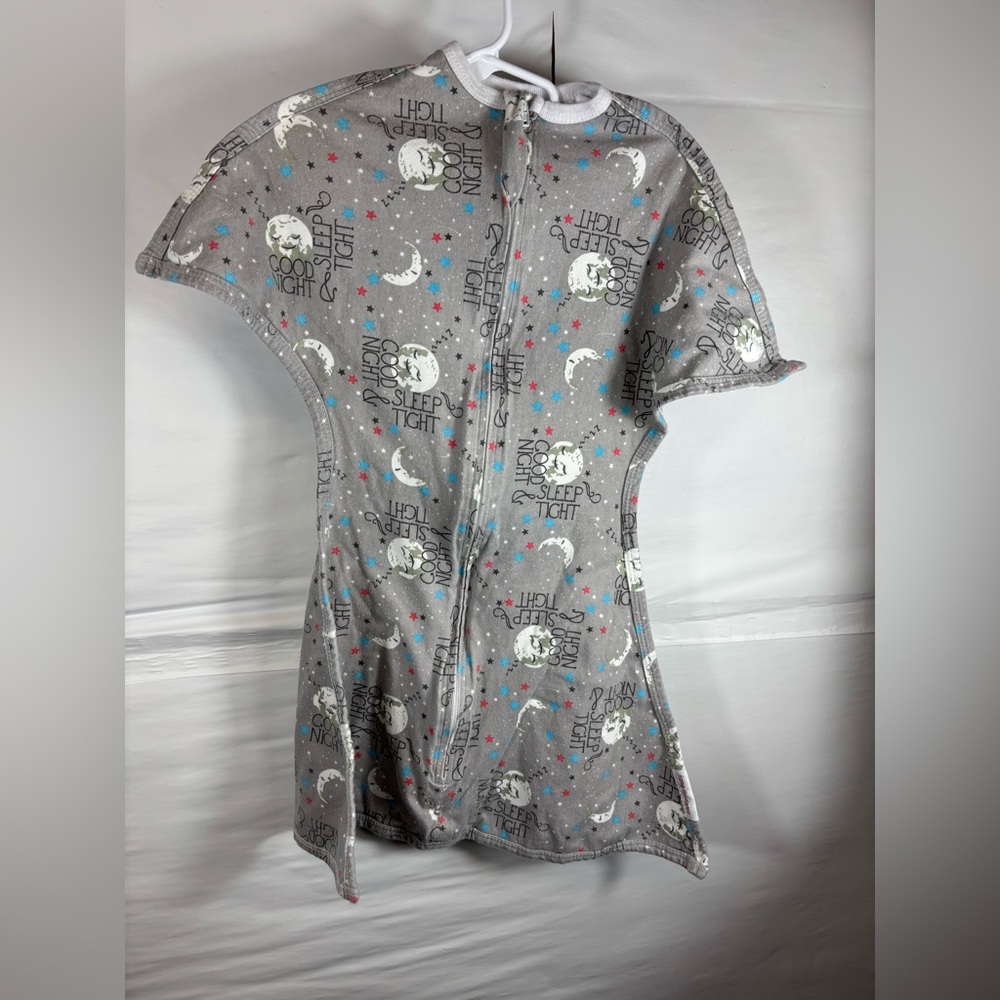 Sleeping Baby Zipadee Zip Good Night Print 100% Cotton Size Small 4-8 Months